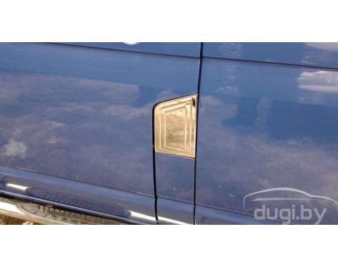 Накладка на лючок бензобака для VW T5