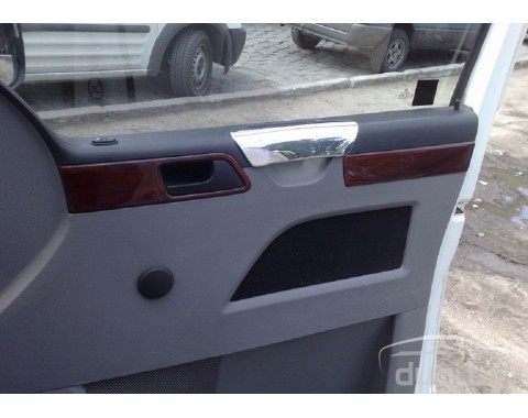 Накладкики на внутренние дверные ручки для T5